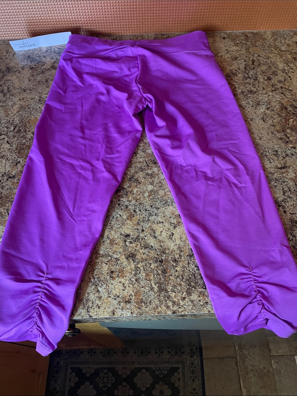 Kensie Vibrant purple Capri Leggings with Ruched Cuffs